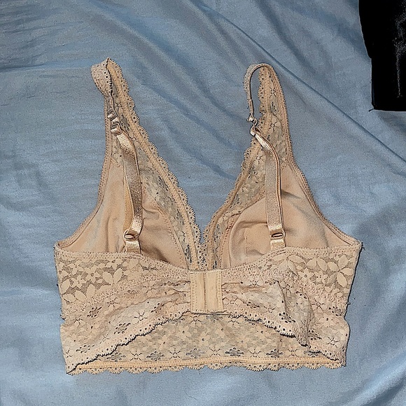 COPY - LACE BRALETTE - Picture 2 of 7